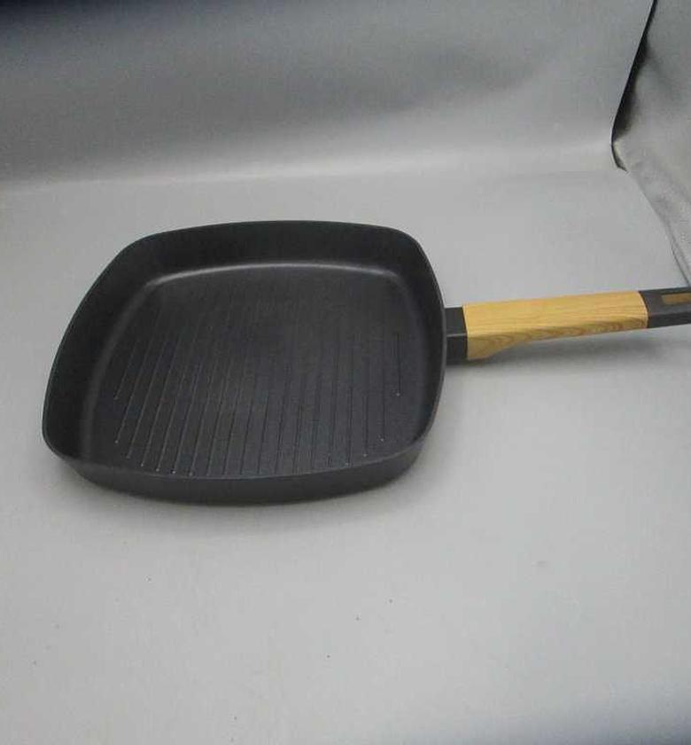 Grill pan 28cm pressed aluminium image