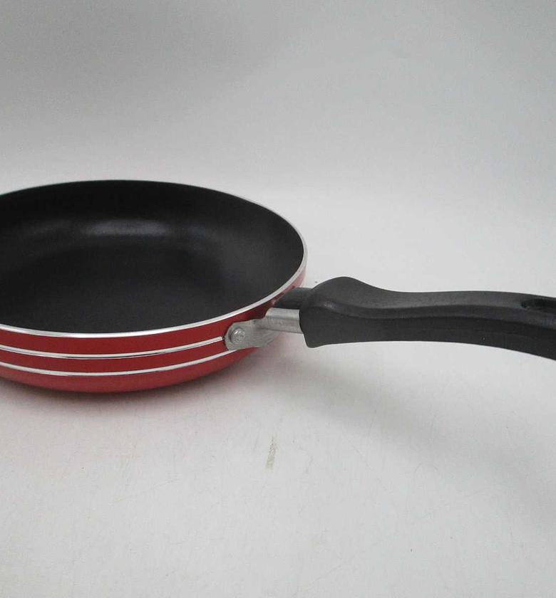 Frying pan full metal red image