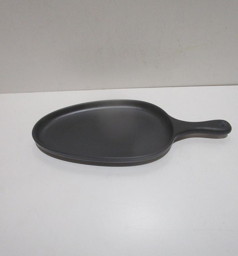 Egg shape tray w handle image