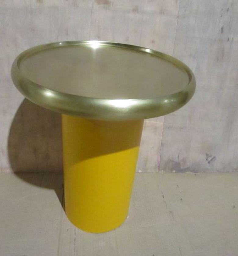 End table round golden top image
