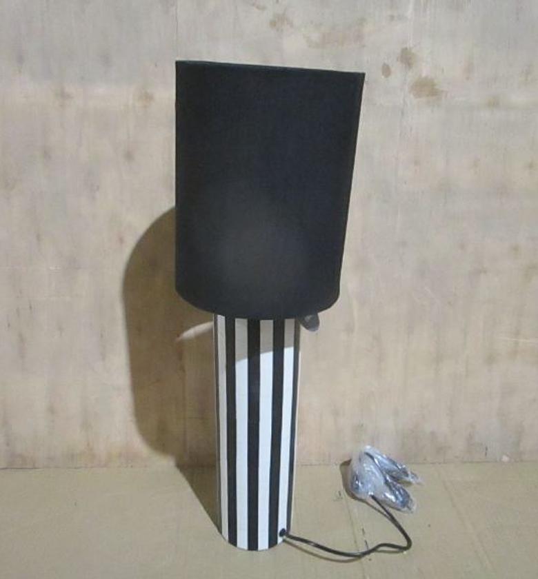 Table lamp resin base and image