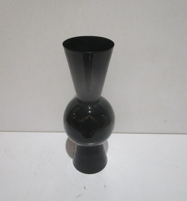 100% iron vase #ref:60946 image