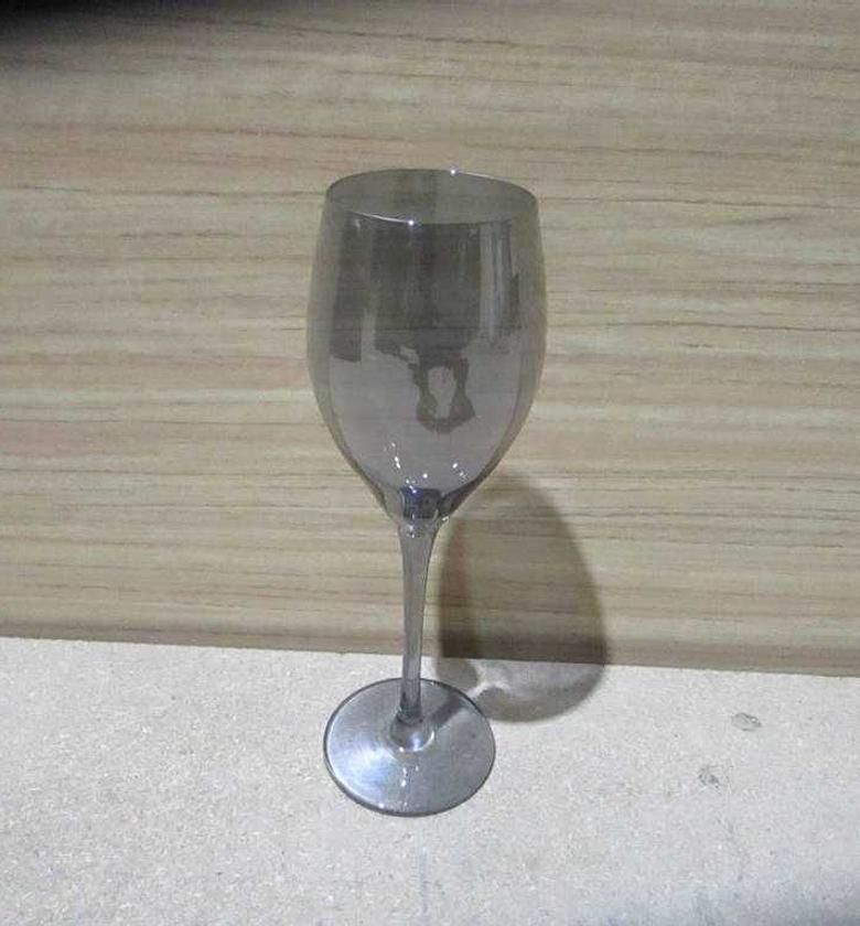 Glass wine cup / model image