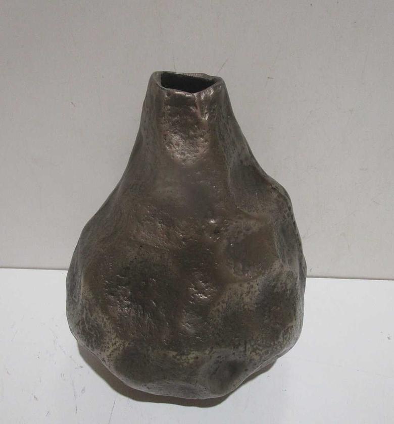 Vase aluminium rough finish image