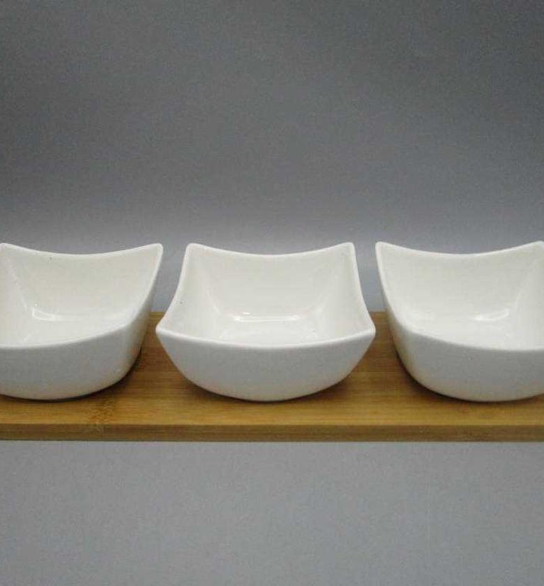 SNACK BOWL WHITE PORCELAI image