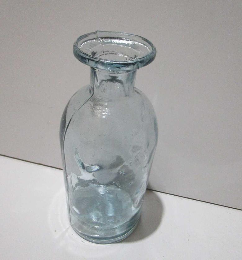 Bottle recycled glass 700ml image