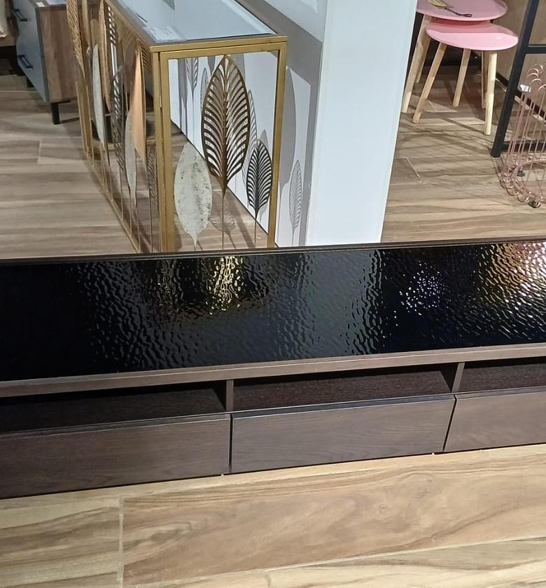 Tv stand 5mm tempered glass image