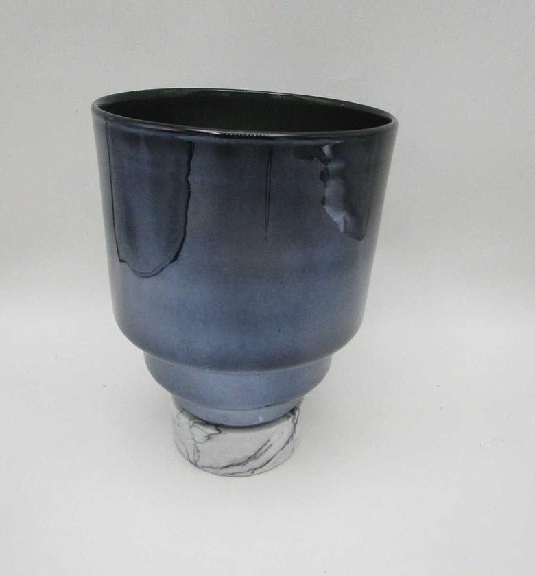 Vase glass with grey marble image