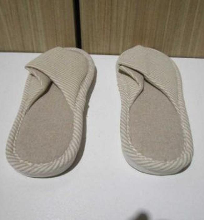 Slippers grey 
41-42, 30s image