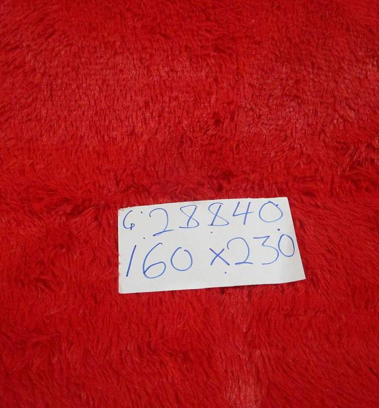 Carpet dk red polyester 1 image