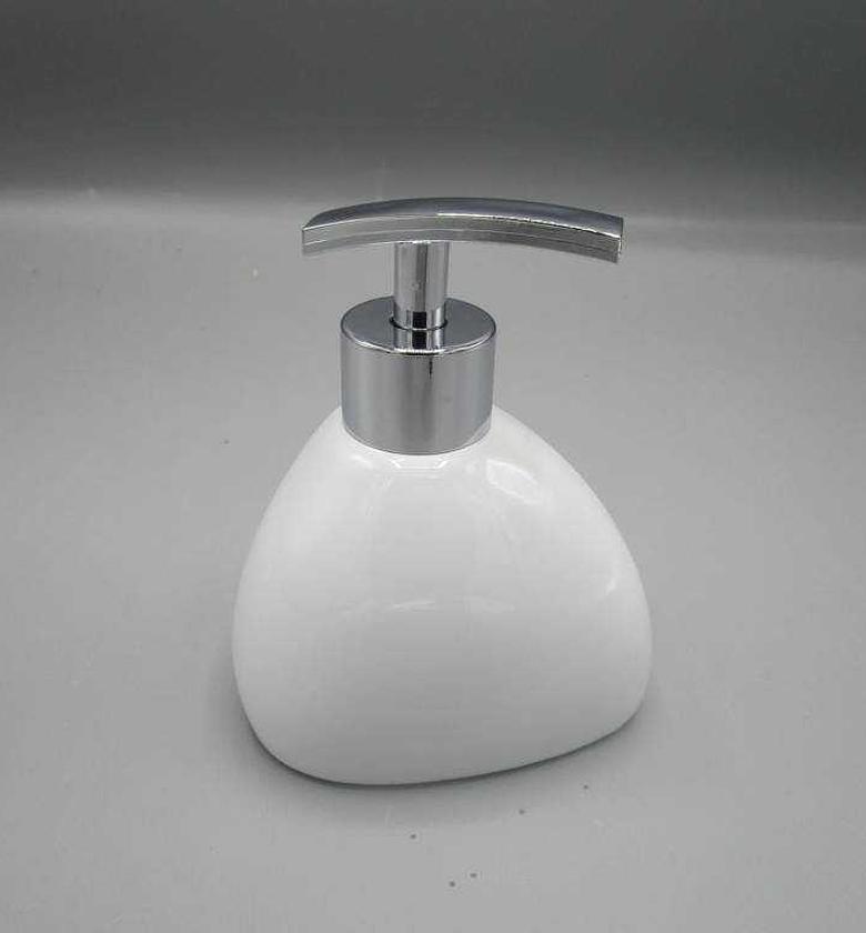 Soap dispenser white silk image