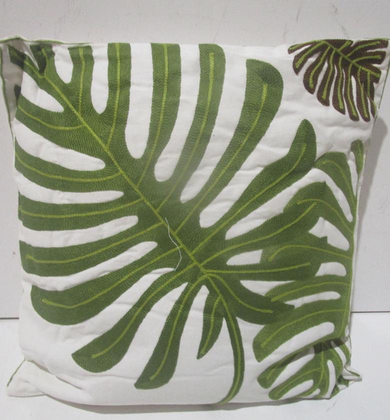 Cushion green monstera leaf image