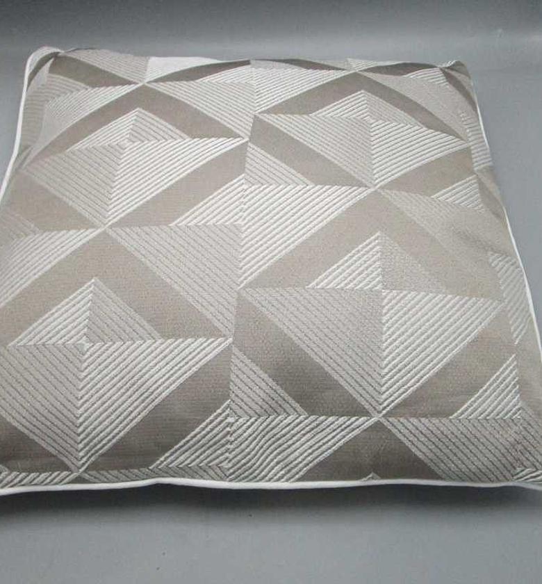 Cushion with 400grs filli image