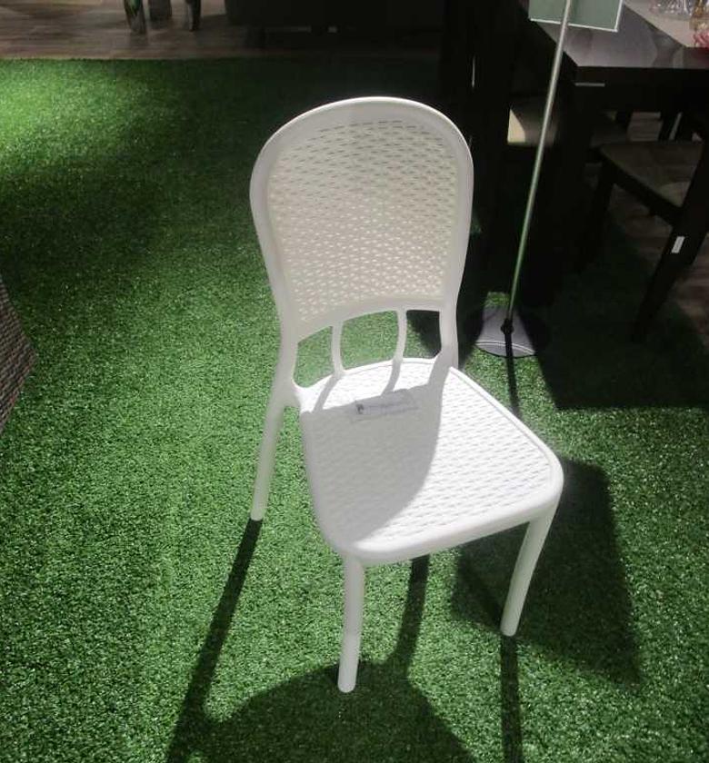 Chair new rattan without  image