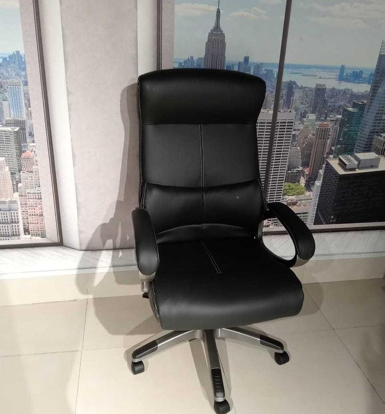 High back office chair black image