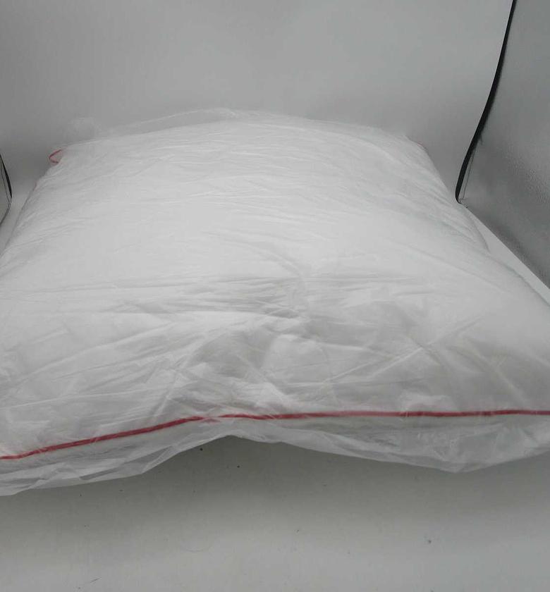 Pillow white single piping image