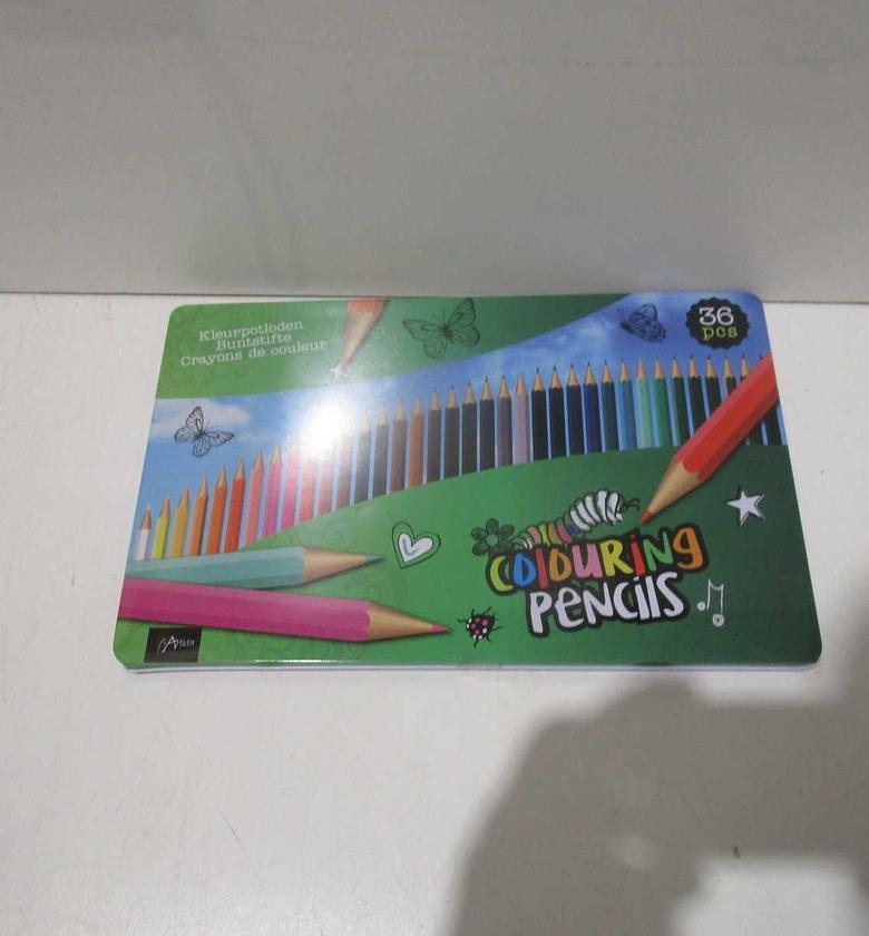 Coloured pencils set 36pcs image