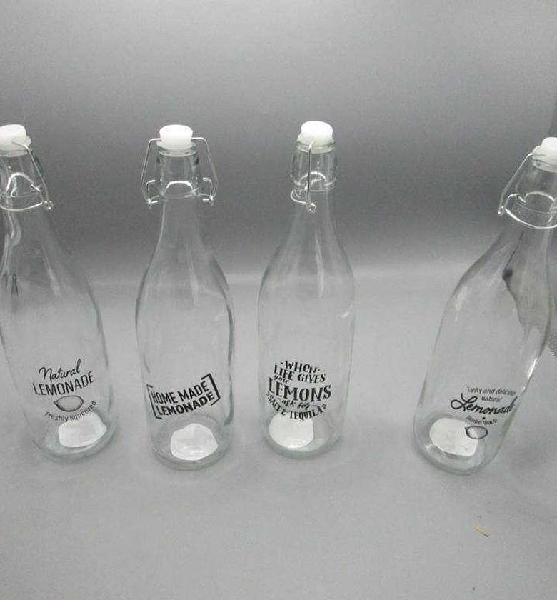 BOTTLE WITH SWING LID 1L image