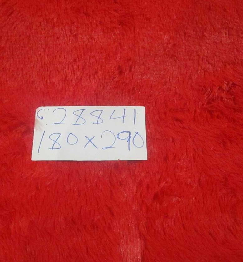 Carpet dk red polyester 1 image