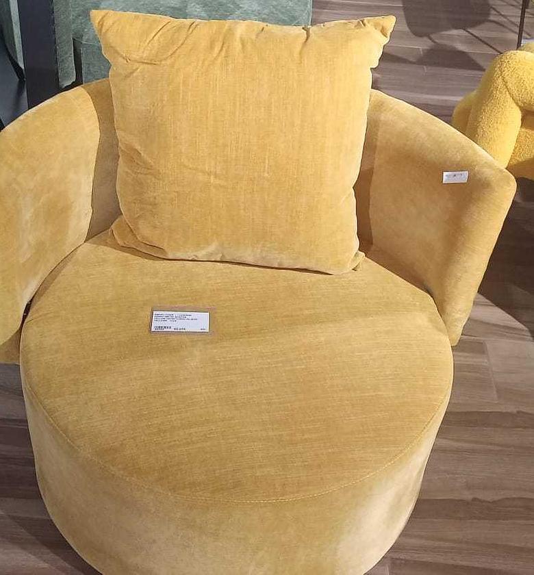 Swivel chair + 1 cushion image