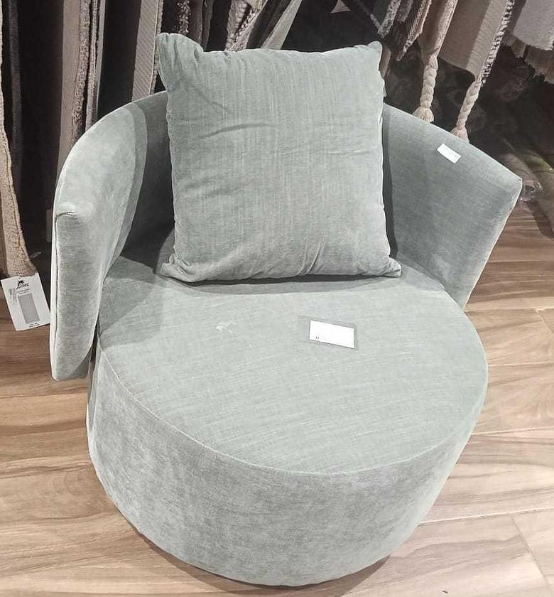 Swivel chair + 1 cushion image