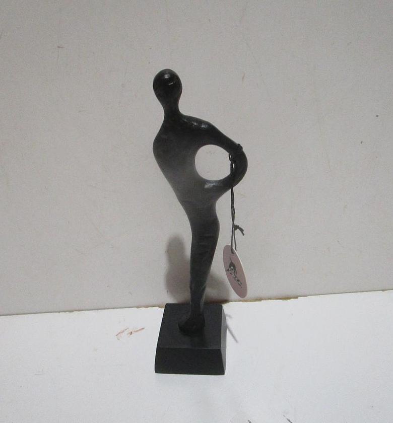 Medium statue alu raw finish image