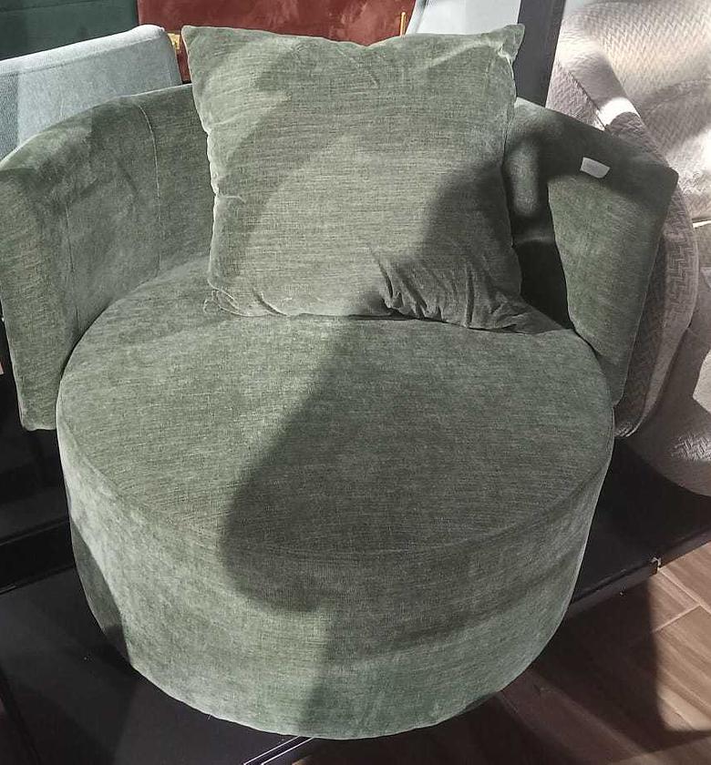 Swivel chair + 1 cushion image