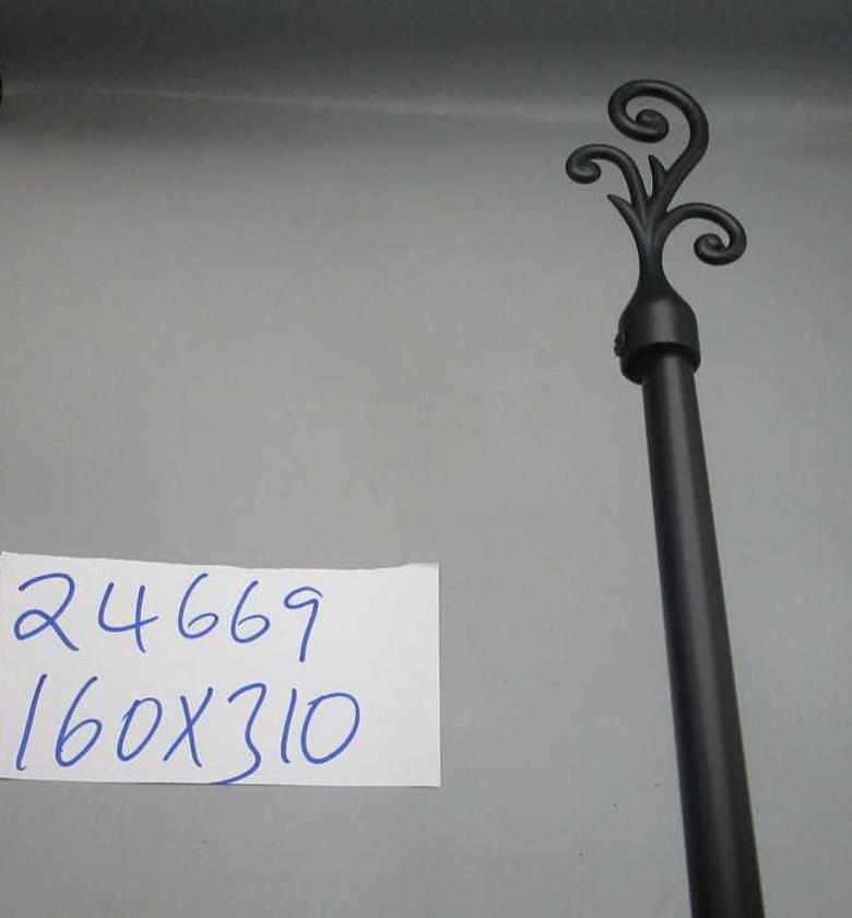 Curtain rod, extensible 1 image