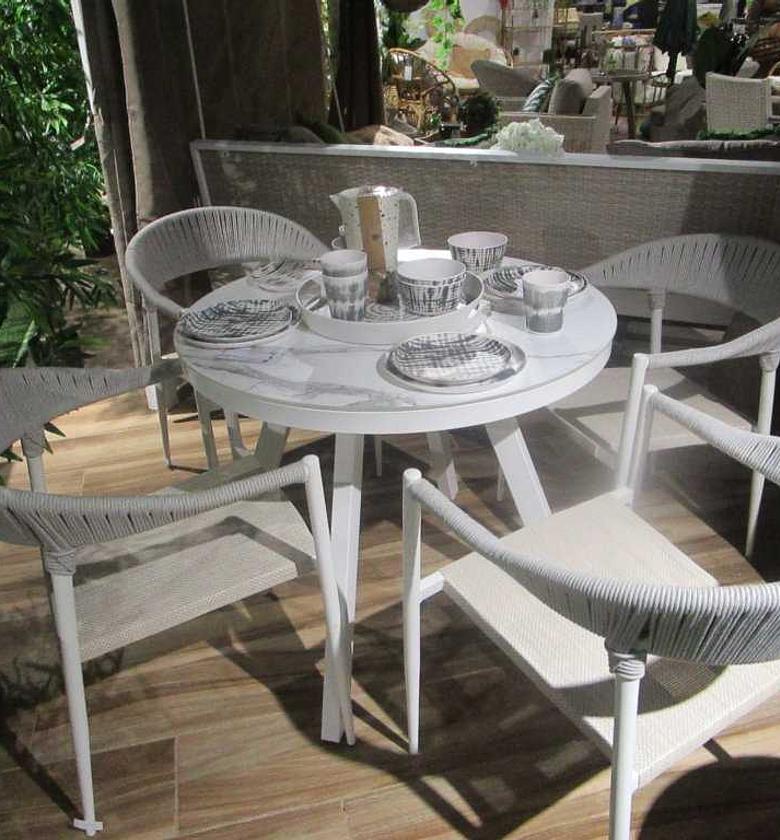 Dining table set round marble image