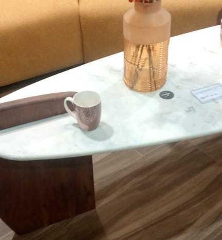 Coffee table white in marble image