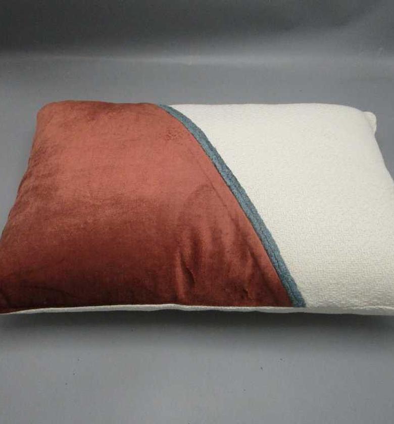 Cushion 30x45 cm 
cover-8 image