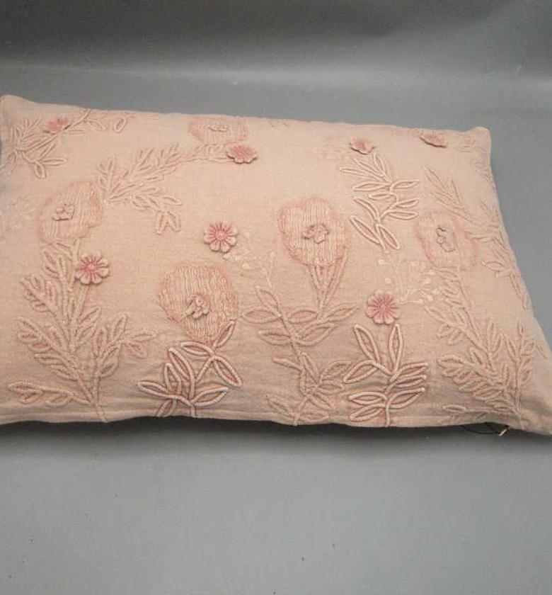 Cushion 30x45 cm 
cover-1 image