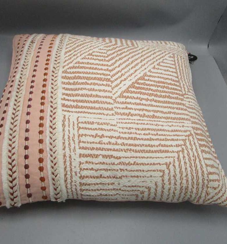 Cushion 45x45 cm 
cover-1 image