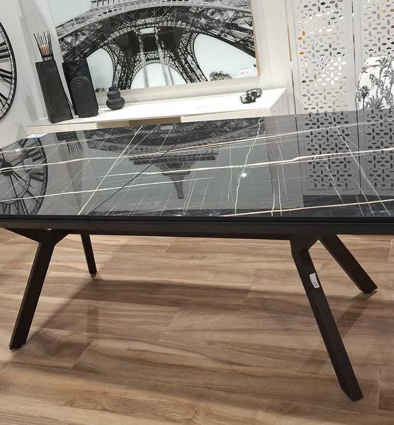 Titanium extendable table black image