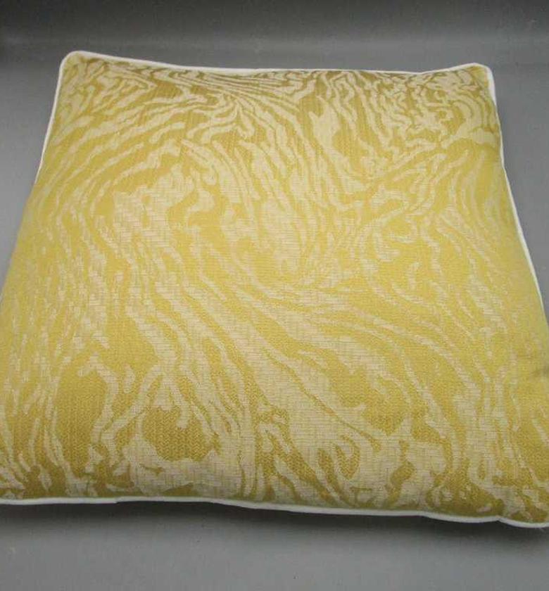 Cushion with 400grs filli image