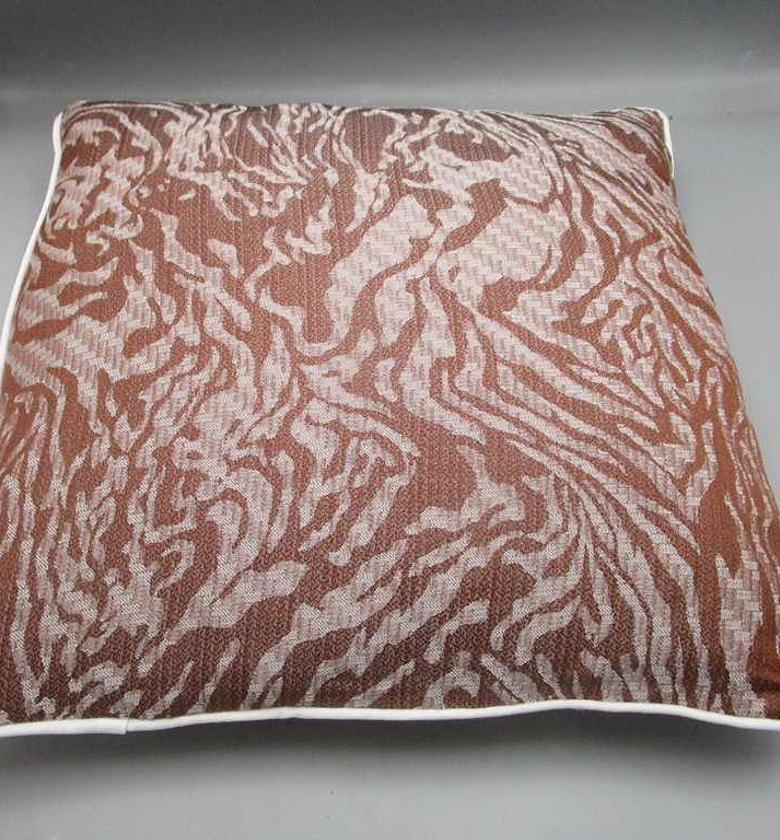 Cushion with 400grs filli image